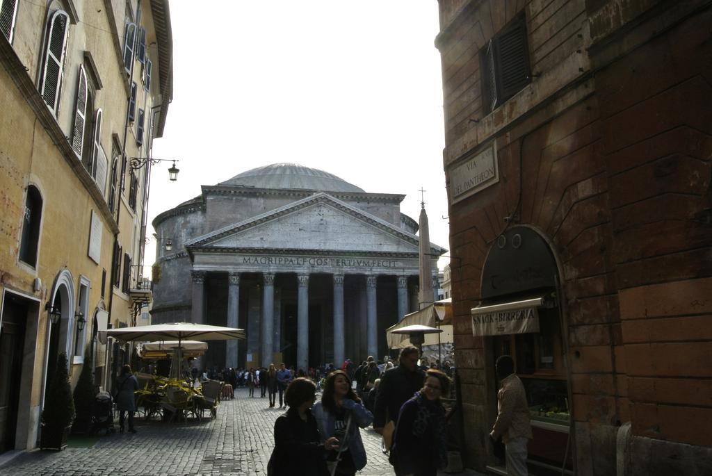 Pantheon Domus Valentino Daire Roma Dış mekan fotoğraf
